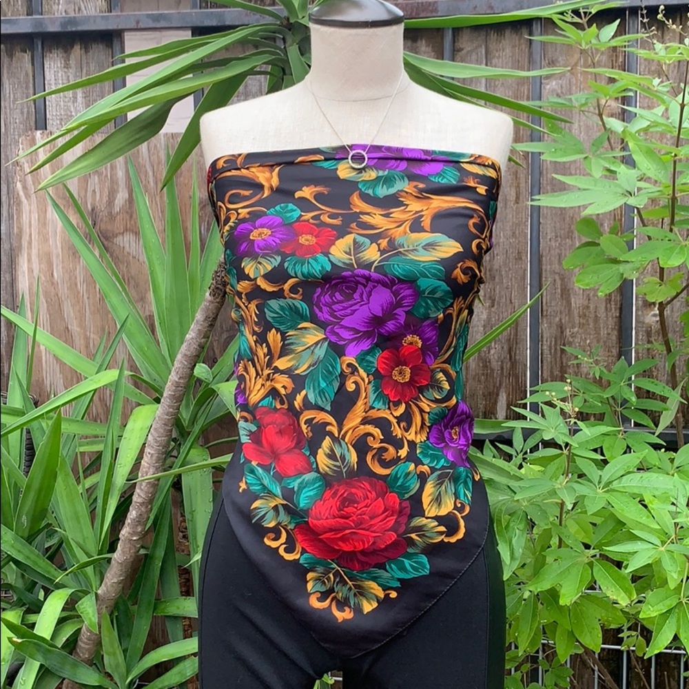 Large black floral print scarf 🧣